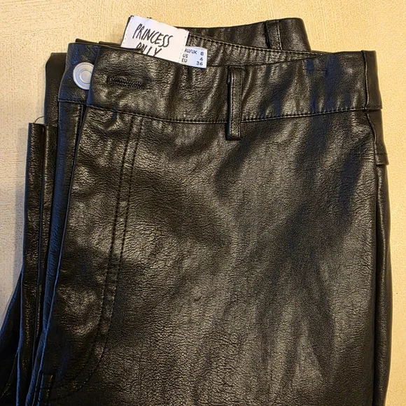 Flare Pants Princess Polly Faux Leather. Black Size 4🤎 - Picture 14 of 14